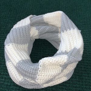 Winter neck wrap/scarf